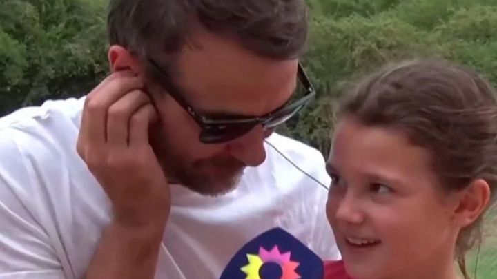 Pedro Alfonso estaba dando una nota y su hija Olivia lo interrumpió para contar que debutará en el teatro