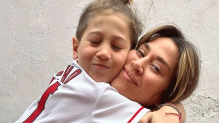 Jimena Barón sacó a la luz una imagen retro que probó que su hijo es igual a ella
