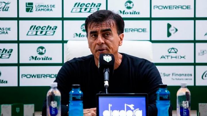Abusos en Vélez: el técnico dio su palabra tras la denuncia a los 4 futbolistas